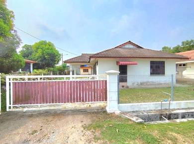 Bungalow House For Sale in Pekan,PHG