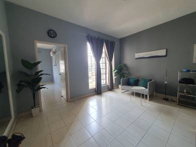 Condominium For Rent in Kondominium Kristal