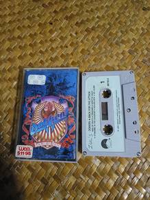 Kaset (Dokken
Back For The Attack)