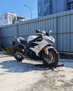 Triumph Daytona 675