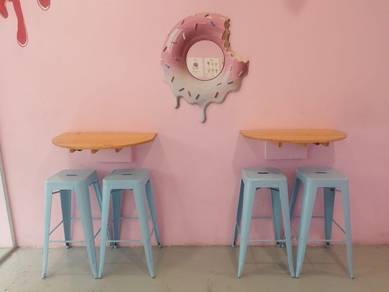 Aesthetic Chair