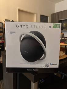 Harman Kardon Onyx Studio 8