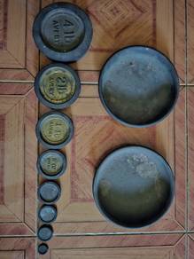 Vintage Avery Imperial Weights Set