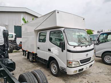 Toyota KDY230 Crew Cab Rebuild Unregistered