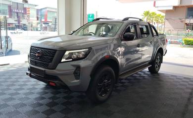 Nissan Navara PRO-4X in Puchong South, SGR
