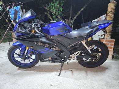 Yamaha R15