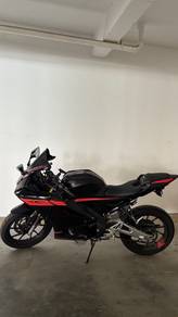 Yamaha R15