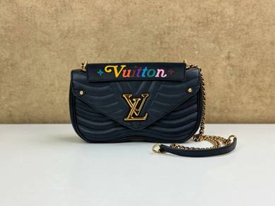 Louis Vuitton M51498 New Wave Chain Bag MM