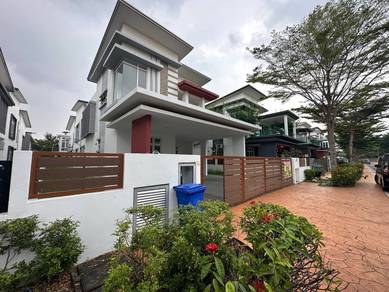 Bungalow House For Sale in Setia Alam,SGR