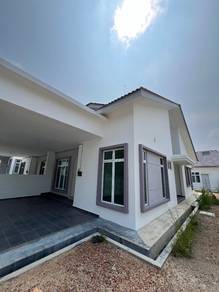 Semi-Detached House For Sale in Ayer Molek,MLK