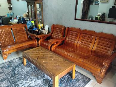 Set Perabot Sofa Kayu Untuk Dijual (SECOND HAND)