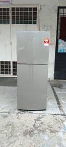 Jenama Electrolux 2door fridge refrigerator 210L