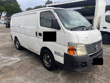 Nissan Urvan panel 2011