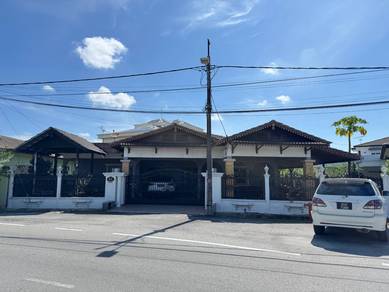 Bungalow House For Sale in Banting,SGR