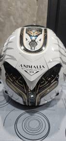 Helmet Gracshaw