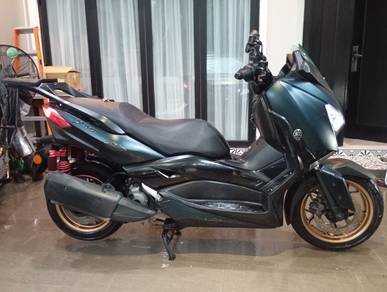 Yamaha XMAX