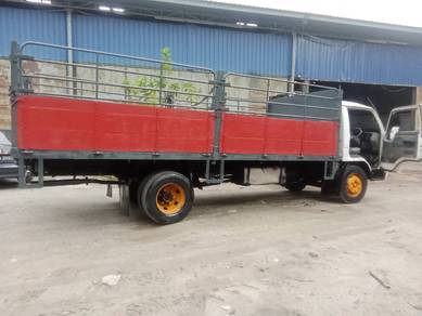 Ford Trader 5 Ton Cargo Lorry for Sale.