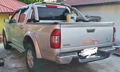 Isuzu D-Max in Temerloh, PHG
