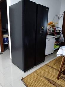 Ansuran Peti Sejuk Besar 2 Pintu Khind - Nilai