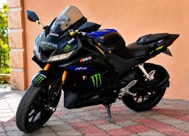 Yamaha R15