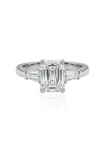 HARRY WINSTON EMERALD CUT DIAMOND Ring(EC00183PTR)