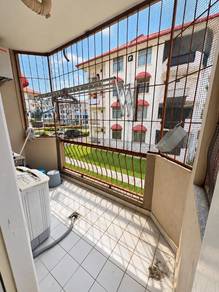 Apartment For Sale in Melinsung Summer Bay Resort Apartment
