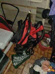 kereta tolak bayi 