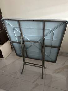 Meja plastik_lipat