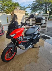 Aprilia SR GT 200 Sport