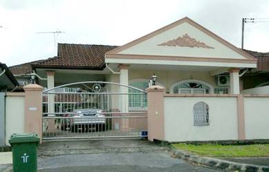 Semi-Detached House For Rent in Kuching,SWK