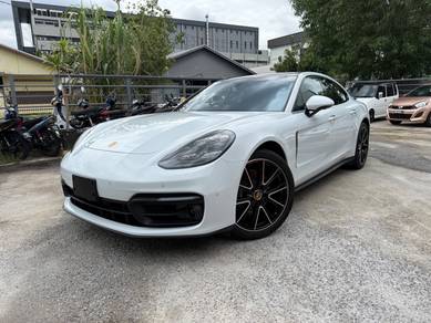 2022 Porsche Panamera 4S