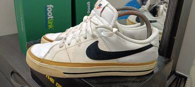 Kasut Nike 6uk/ 25cm 
