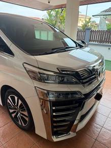 Toyota Vellfire ZG in Bukit Jalil, KUL
