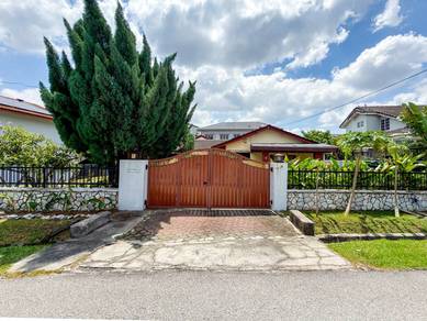 Bungalow House For Sale in Petaling Jaya,SGR