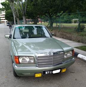 Mercedes Benz 300SE  in Others, PNG