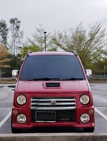 Perodua Kenari EX in Seri Iskandar, PRK