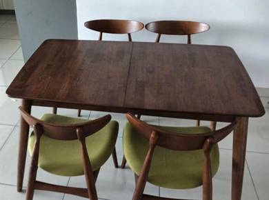 Dining table set with chairs 
