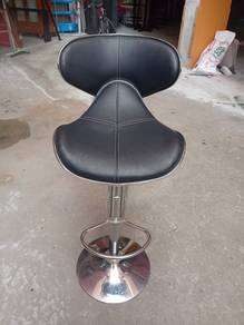 Pub chair