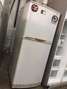 Sharp small 2 doors fridge Peti Sejuk Ais