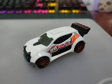 Hotwheels White Fast 4WD First Edition
