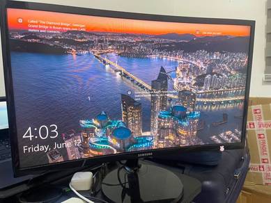 Samsung 24-inch Curved Monitor CF390