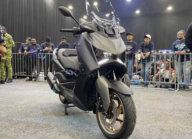 Yamaha XMAX