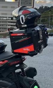 Aprilia SR GT 200 Top Box & Rack