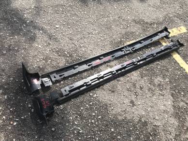 No 5-5-8 Mazda CX7 CX-7 Side Skirt Japan
