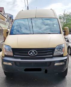 Maxus V80 in Petaling Jaya, SGR