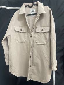Jacket / Beige Shirt Jacket