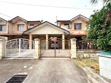 Semi-Detached House For Sale in Ayer Keroh,MLK
