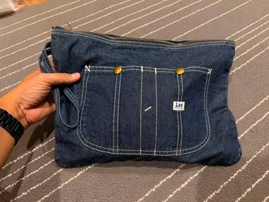 Lee X earth music & ecology denim clutch 3569