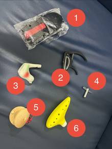 Small music accessories and wind