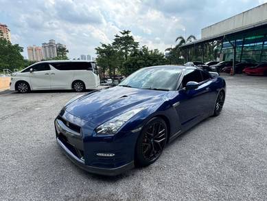 Nissan GTR PREMIUM EDITION in Taman Tun Dr Ismail, KUL